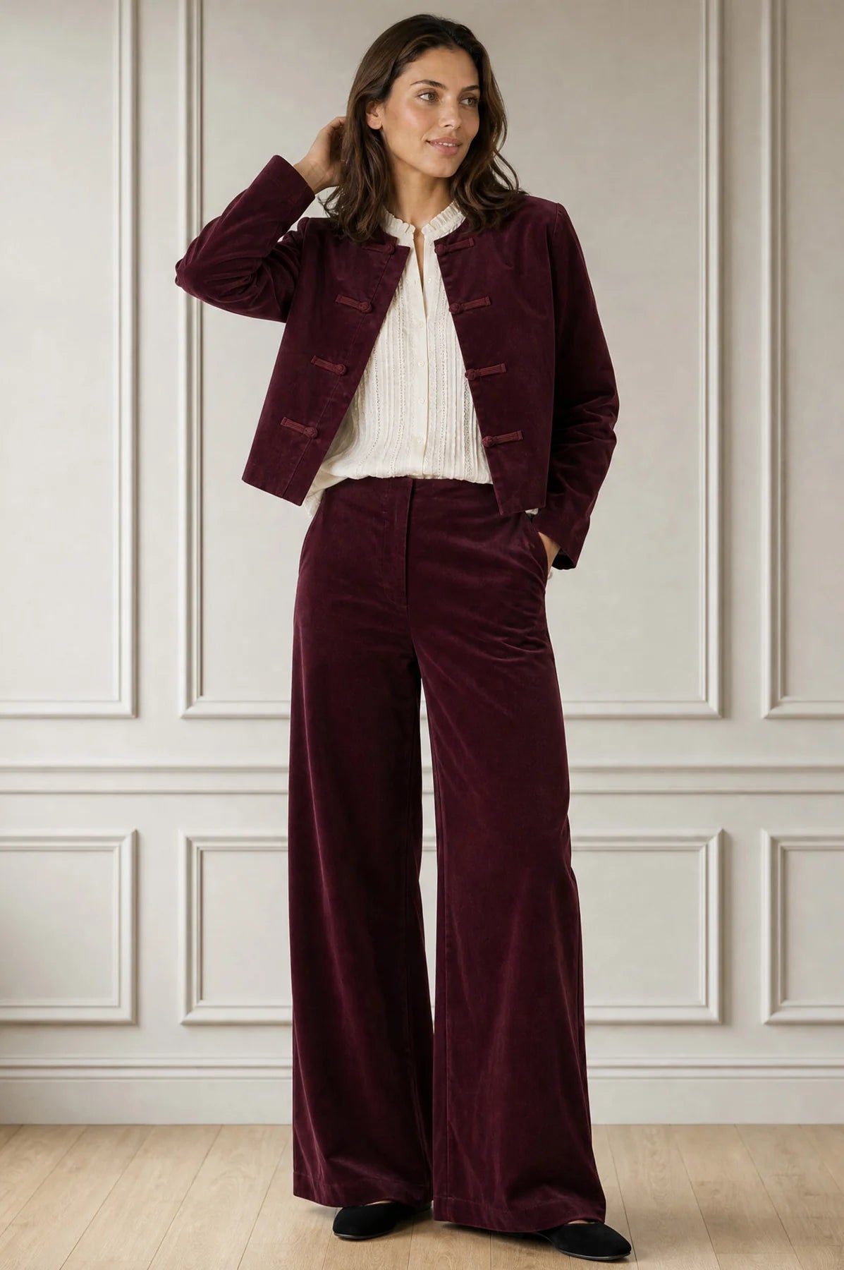 CROPPED FRENCH KNOT JACKET - Burgundy