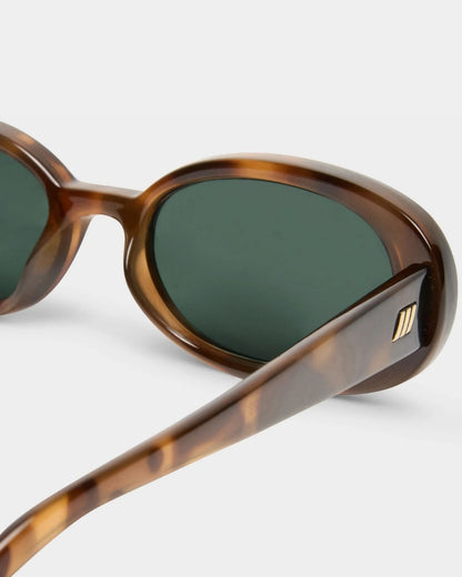 OUTTA LOVE SUNGLASSES - Tort